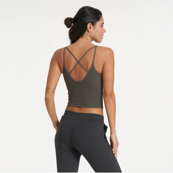 Vuori Olive Tank Top - Picture 4 of 5